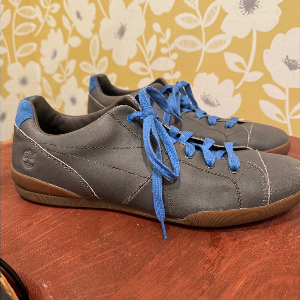 Timberland Men's Gray Sneakers with Blue Accents